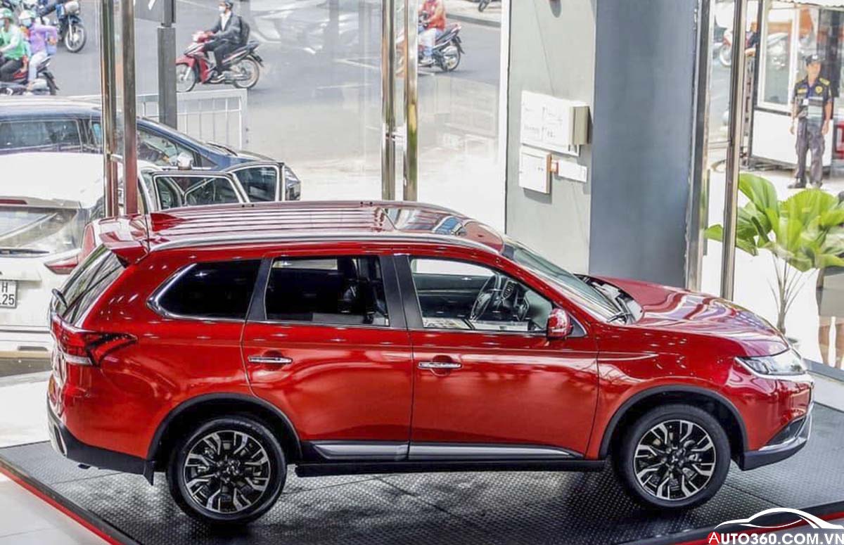 Misubishi Tây Ninh trưng bày xe Outlander 2.0 Premium 