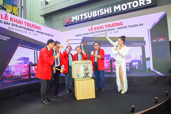 Khai trương đại lý 3s, showroom trưng bày xe mitsubishi Thuận An Bình Dương