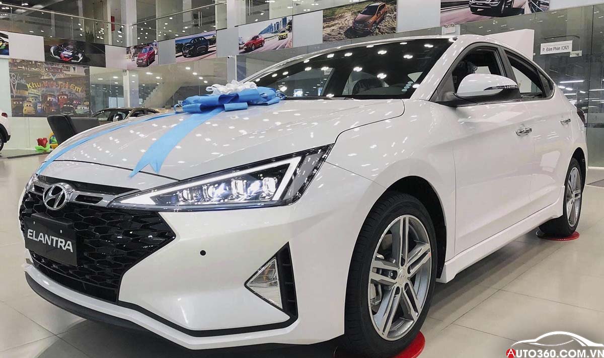 hyundai Elantra 2020 chương tr&igrave;nh khuyến m&atilde;i cực hot