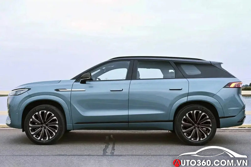 Hông xe Chery Tiggo 9 