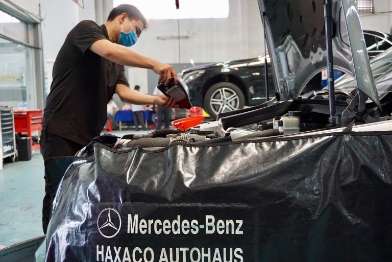 Dịch vụ ch&iacute;nh h&atilde;ng mercedes Benz Haxaco
