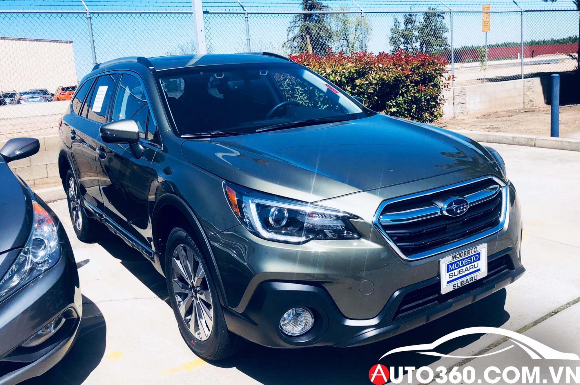 Xe subaru outback