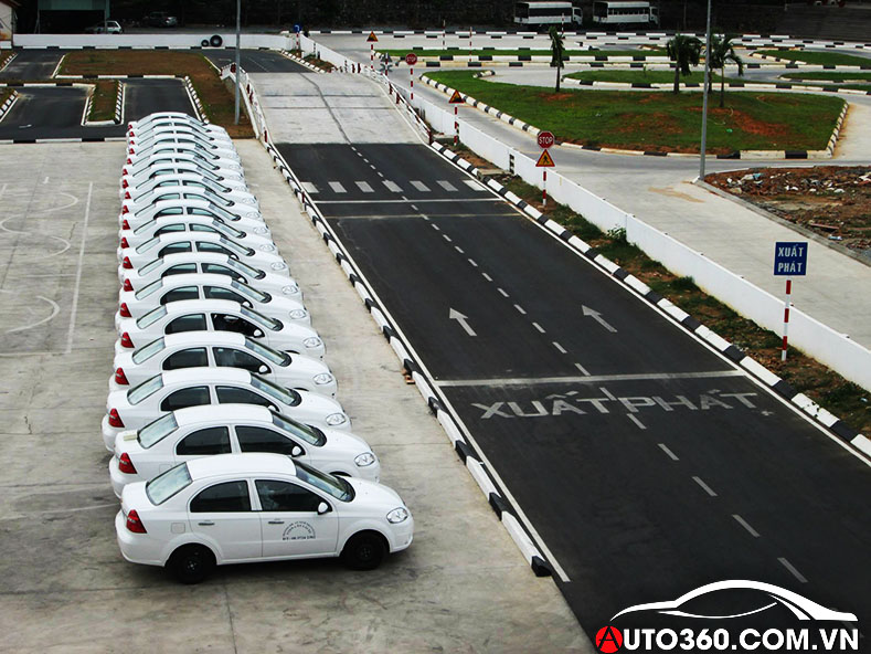 Thuê xe tập lái tại Cần Thơ