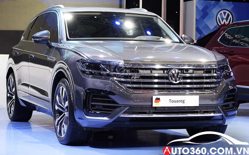 Touareg trưng b&agrave;y tại VW Quảng Ninh